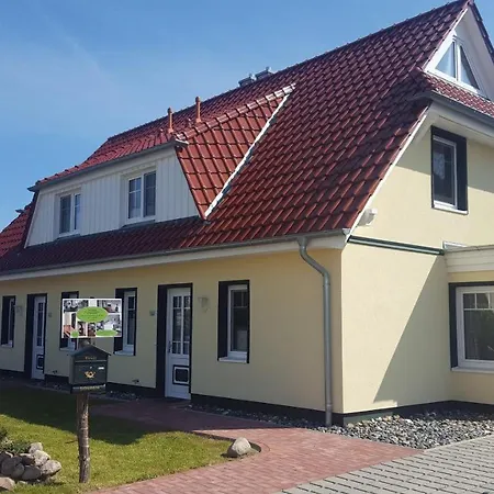 Ferienhaus Huehnergott Kranichnest Breege Exterior photo