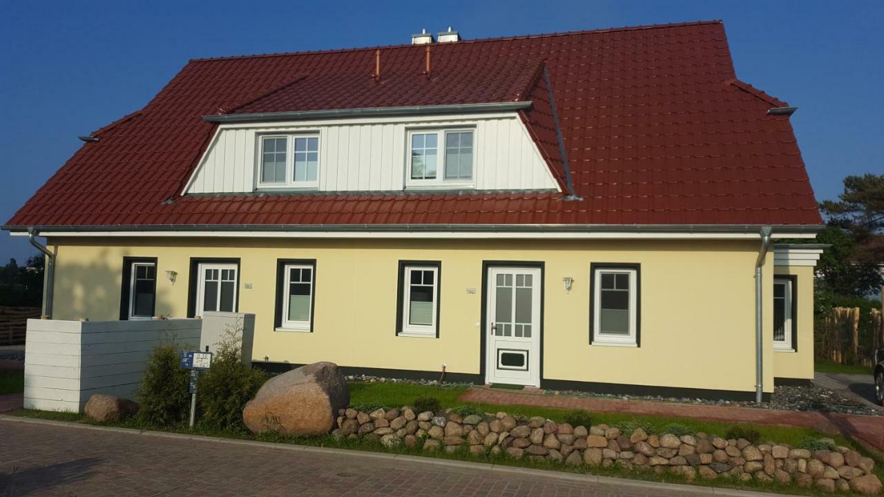 Huehnergott Kranichnest Breege