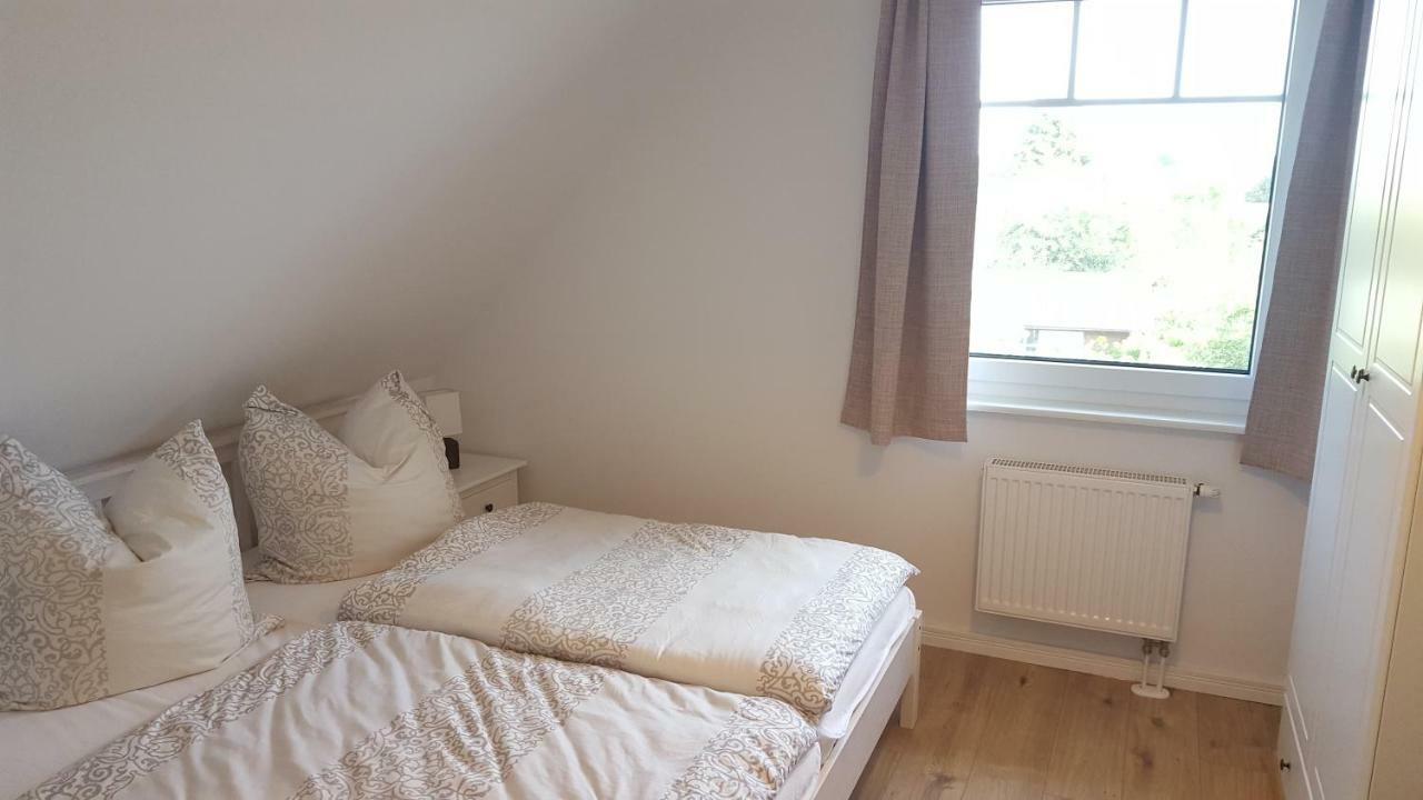 Huehnergott Kranichnest Holiday home Breege